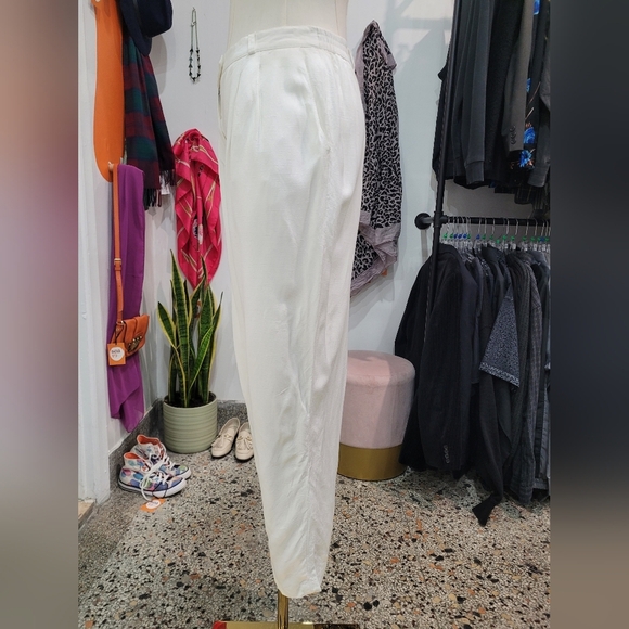 Elegant Vintage White Women's Pants - Picture 3 of 6